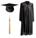 toque-de-diplome-toge-robe-universitaire-satine-pompon-jaune-or-mortier-coiffe-de-remise-de-diplome-annee-2020